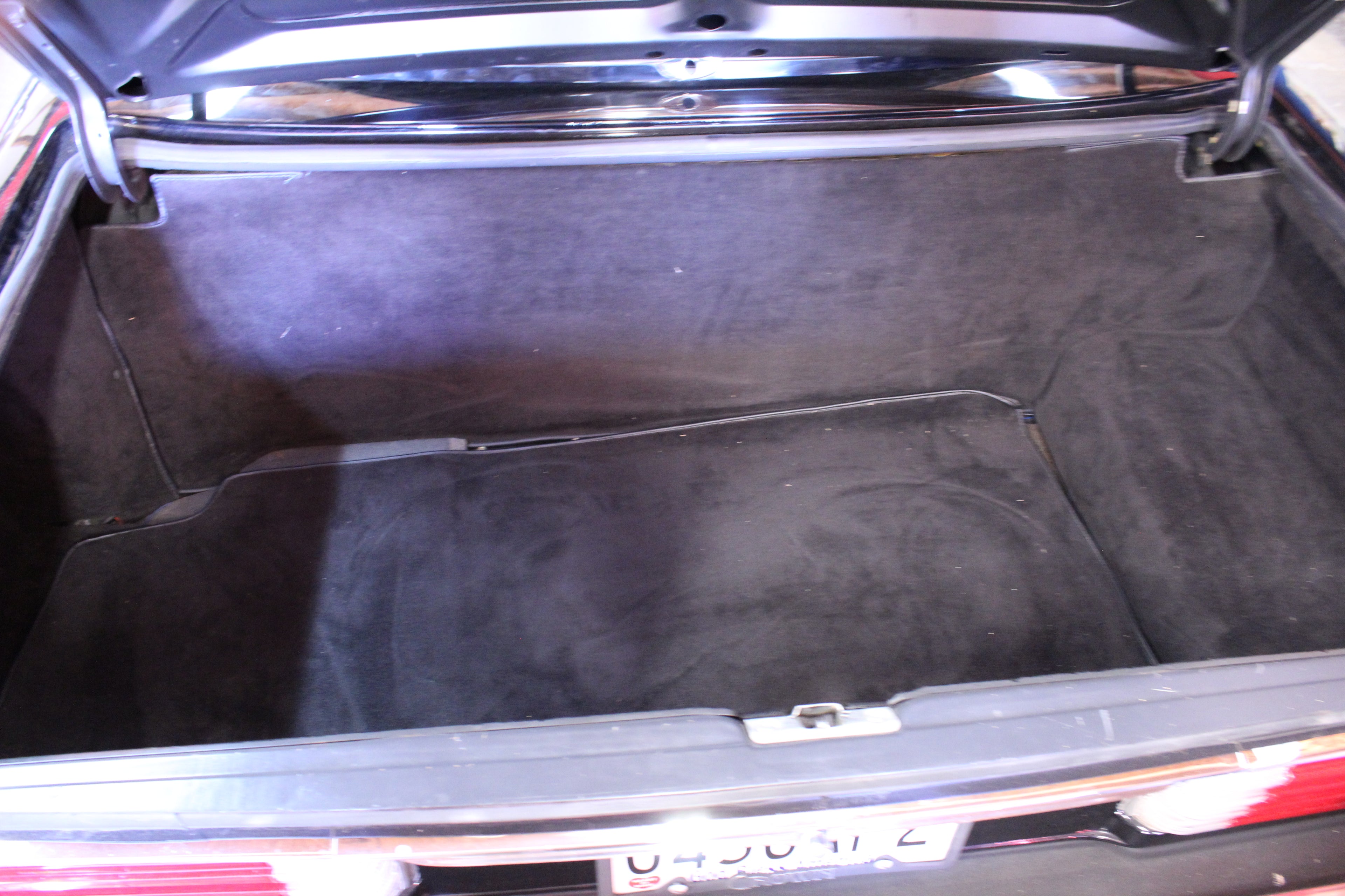 R392-060 - Trunk Carpet Set, German Multi Loop (1972-79)