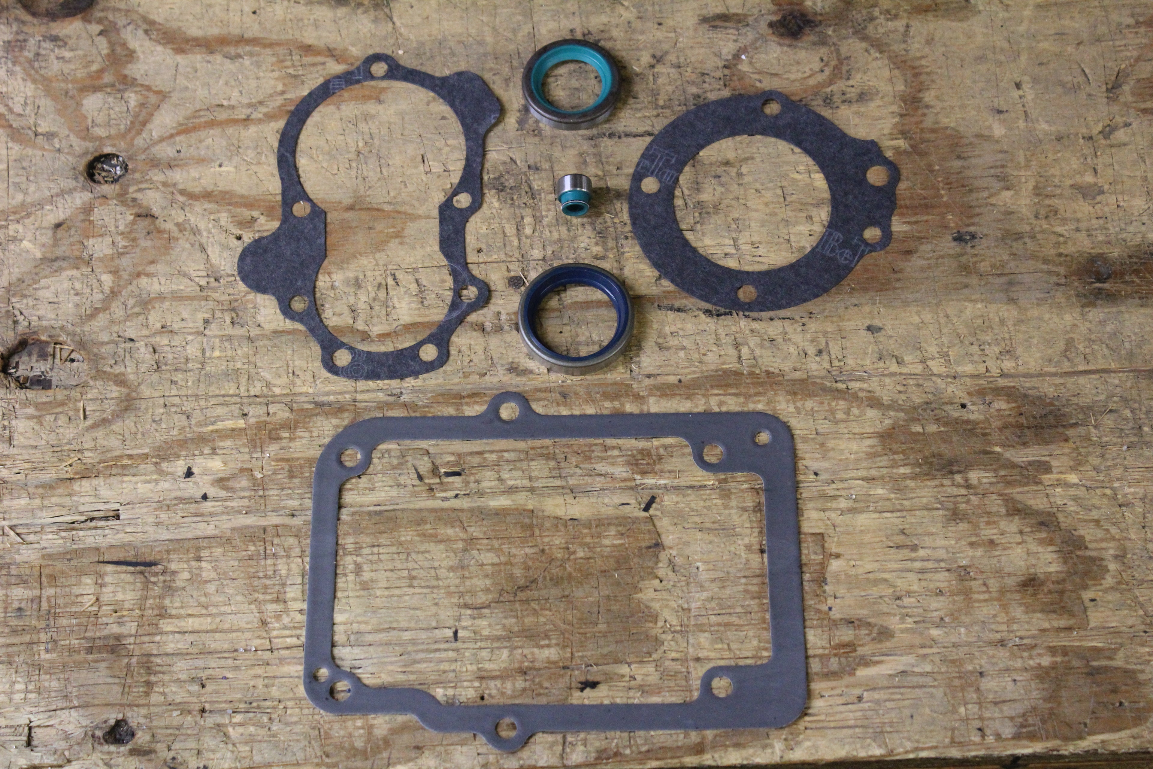 F116-001K Transmission Gasket/Seal kit