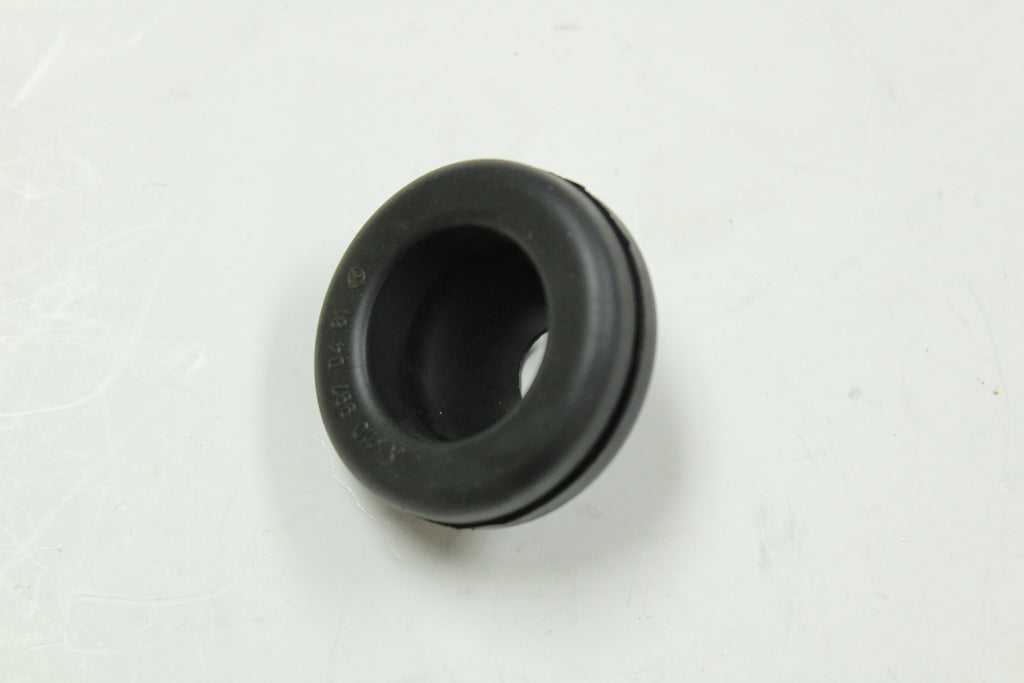 O240-181 Grommet For Bracket That Holds Starter Wire At Oil Pan