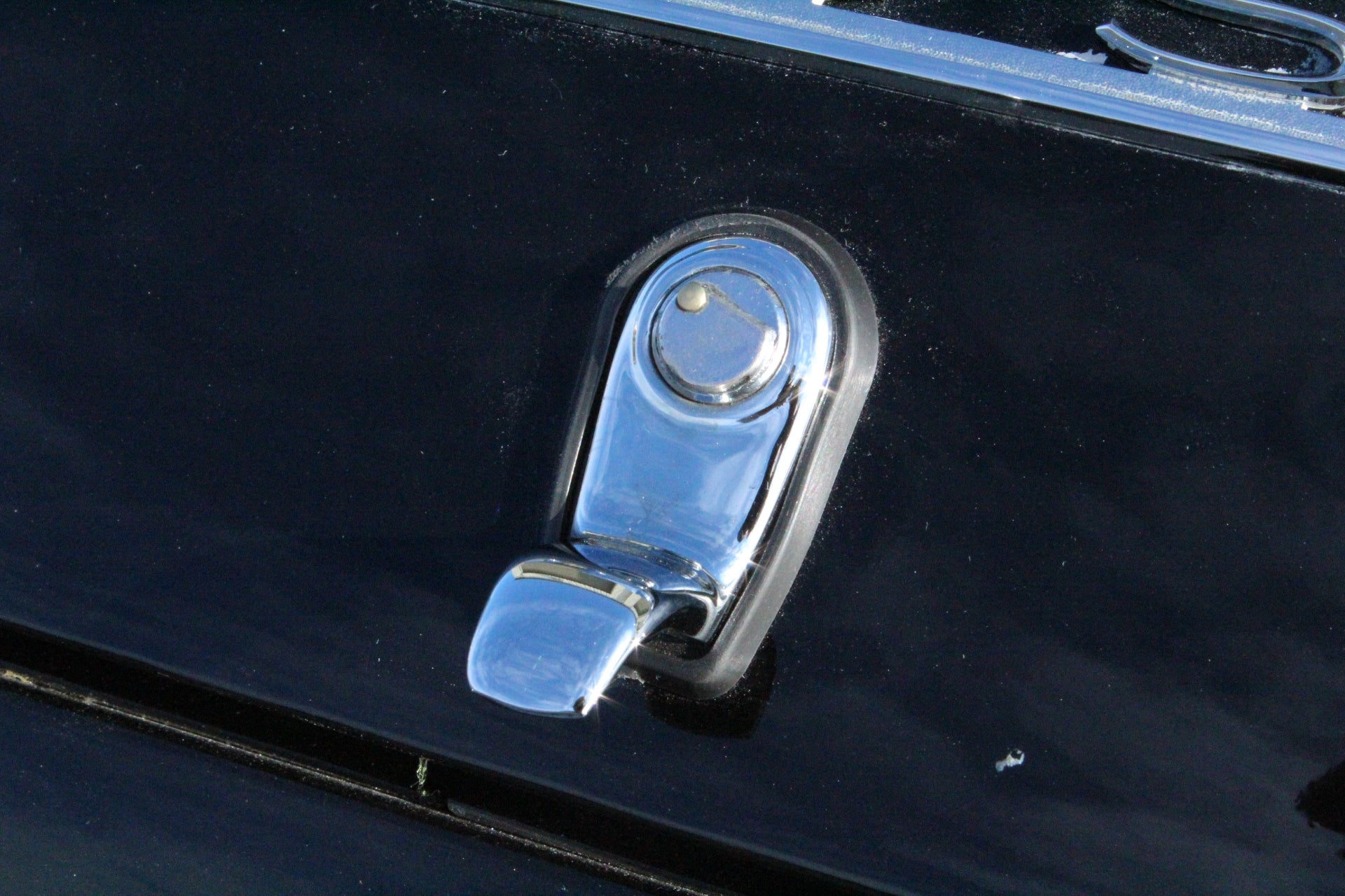 J145-015 - Trunk Lock (Early) Second Quality
