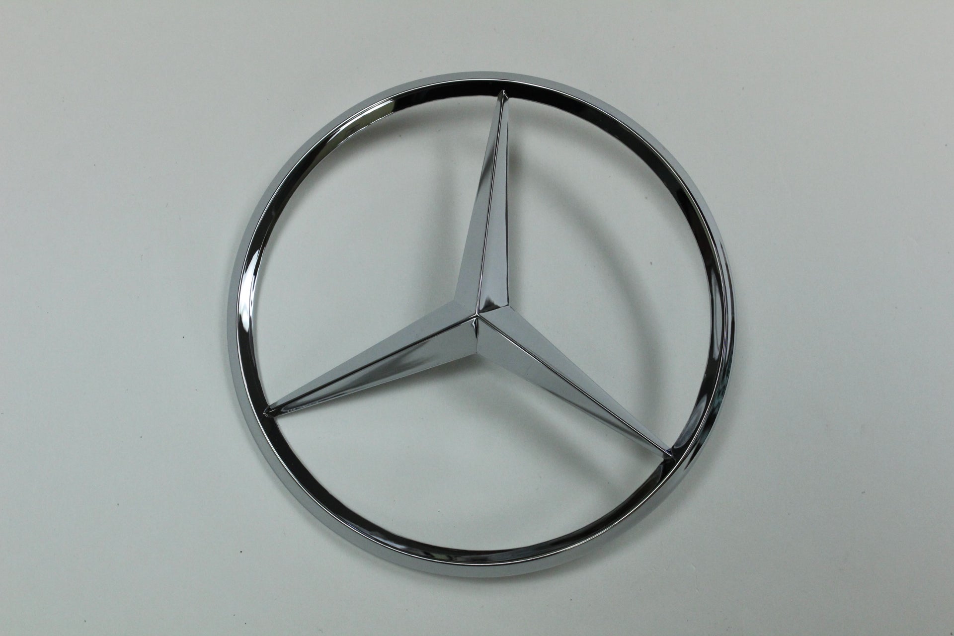 J145-019 - 190SL Trunk Star