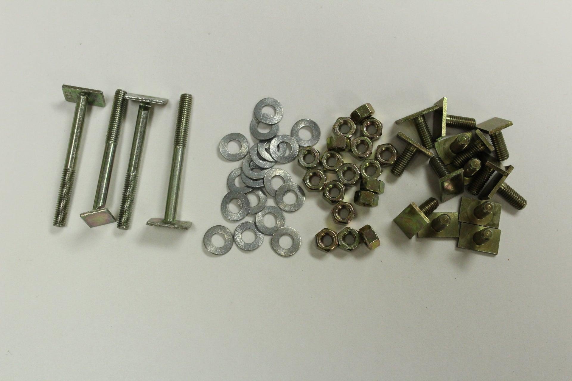J143-049 - Rocker Chrome Clip Package