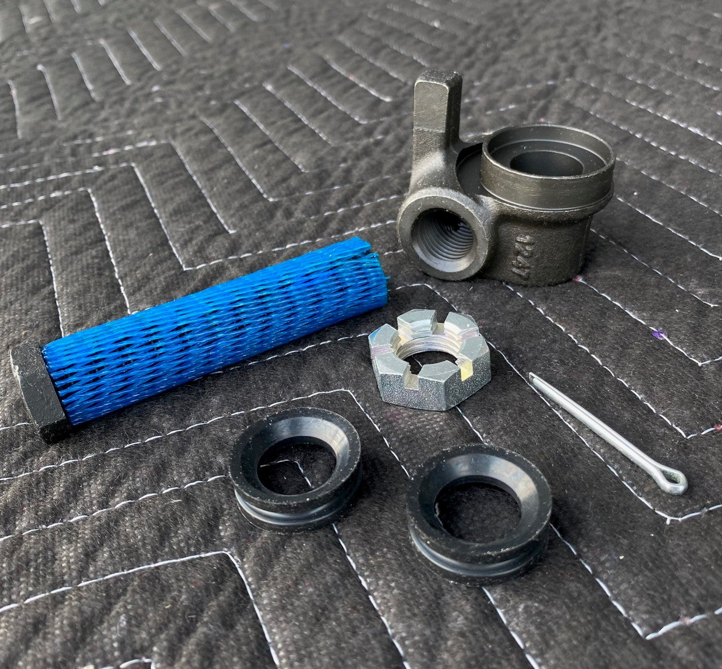 J220-270 - Lower Outer Control Arm Kit