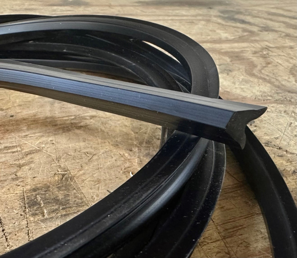 O240-075 - Rubber Insert for Side Molding Set