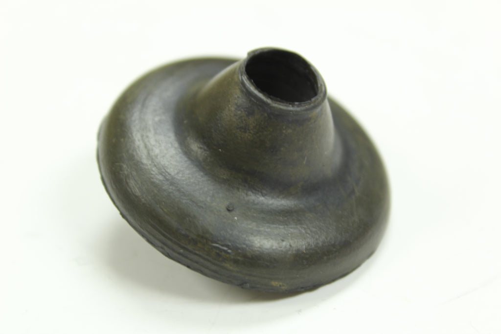 O240-125 Heater Water pipe Grommet, Right side of firewall