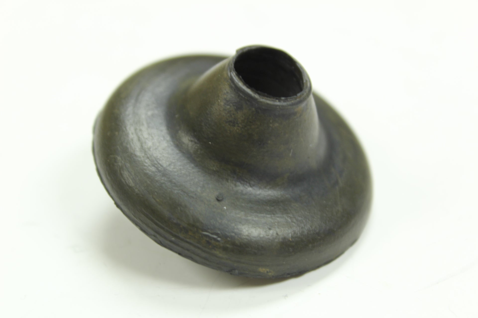 O240-125 Heater Water pipe Grommet, Right side of firewall
