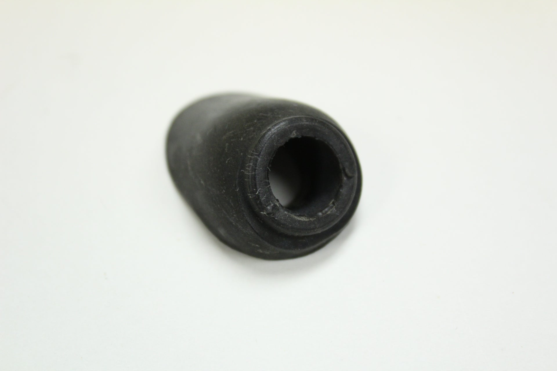 Q148-047 - Wiper Grommet