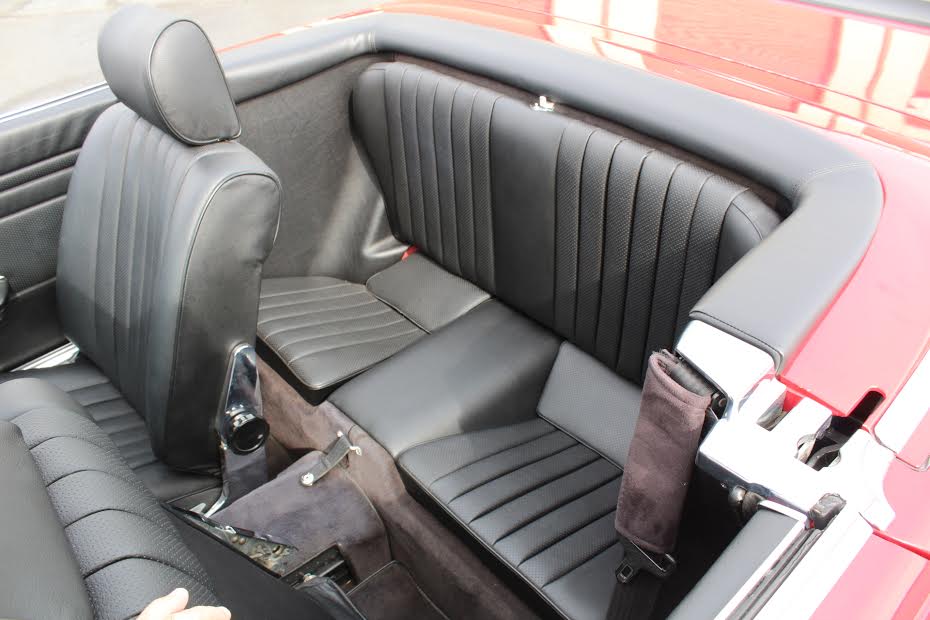 R392-051A - Folding Jump Seat, Leather