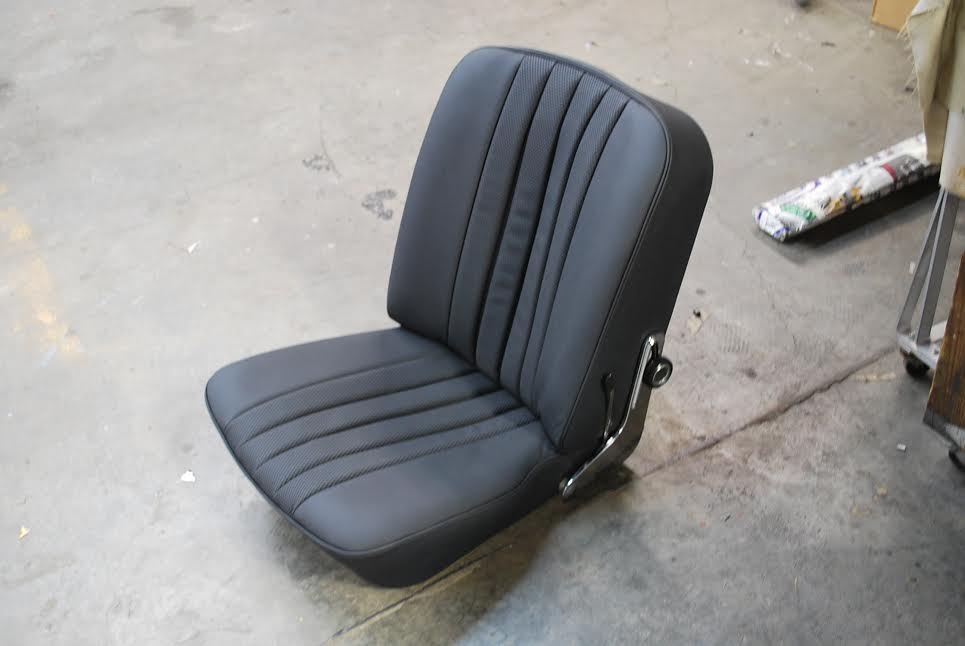 U240-006  Seat Cover Kit, Leather, No Headrests