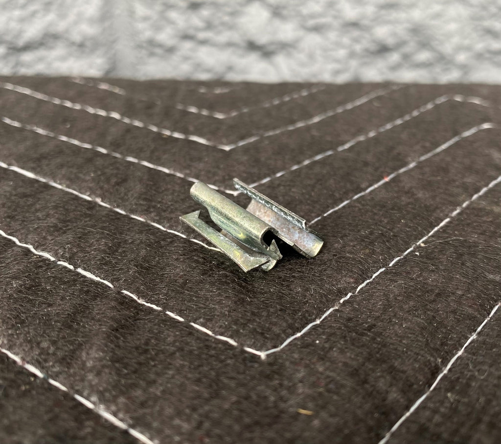 K372-362B Window Felt Clip, Inner