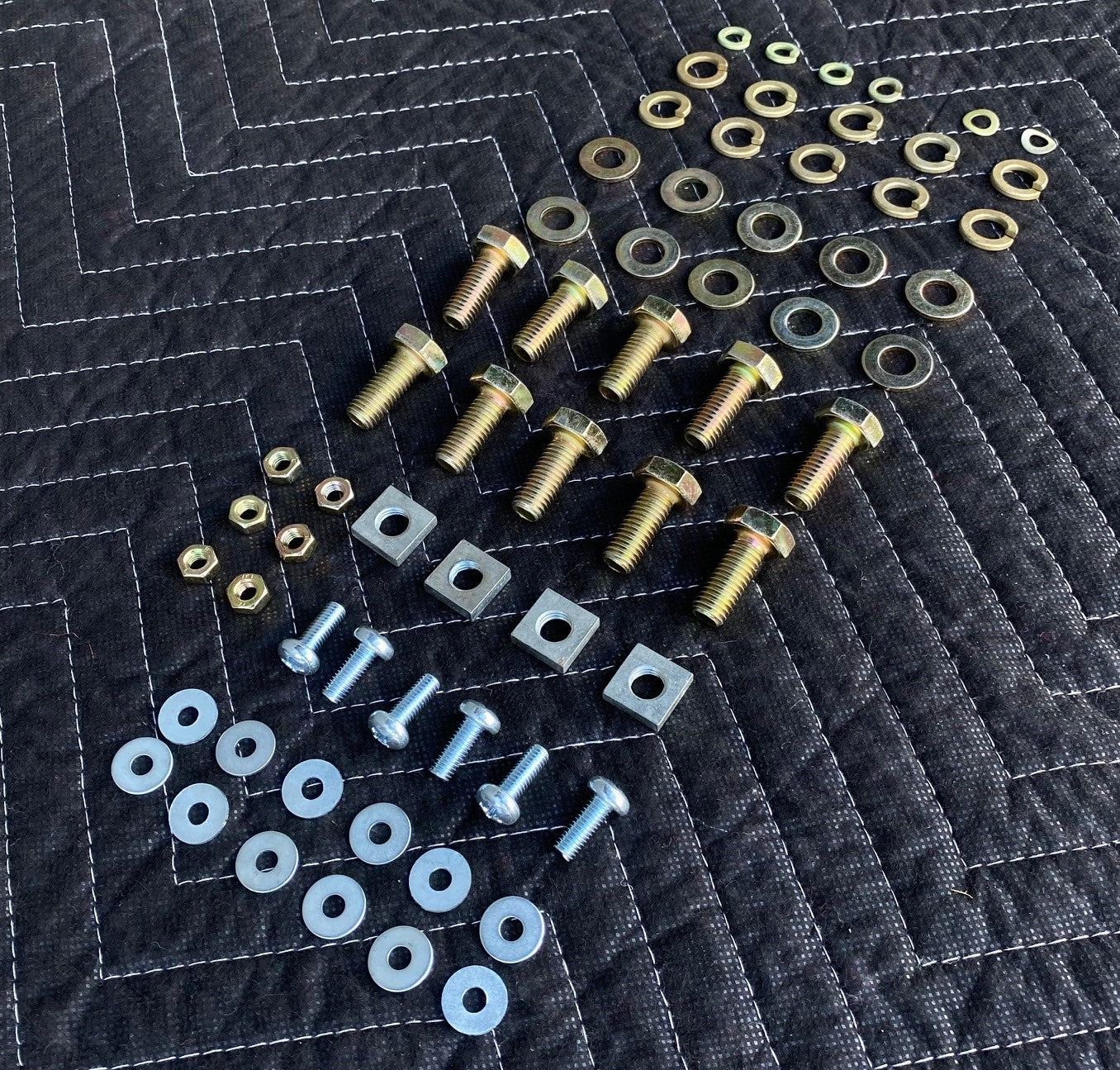 J150-200K - Front Bumper Bolt Kit